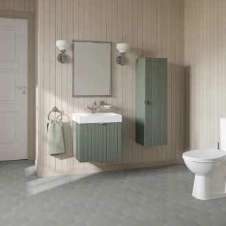 <strong>Burlington</strong>  Vägglampa med Kopp Frostat Glas Krom Blank