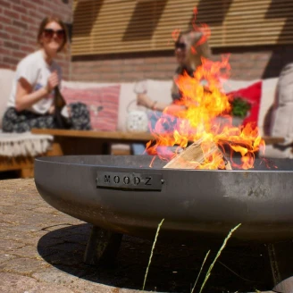 <strong>Grillset</strong>  med Eldskål Cortenstål med Fot 80 cm, Plancha Halvrund & Grillgaller Halvrund