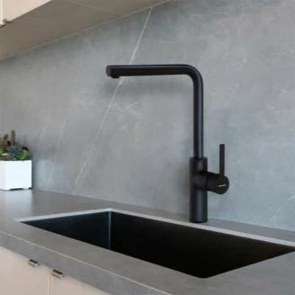 Köksblandare <strong>Brisella</strong>  Svart Matt