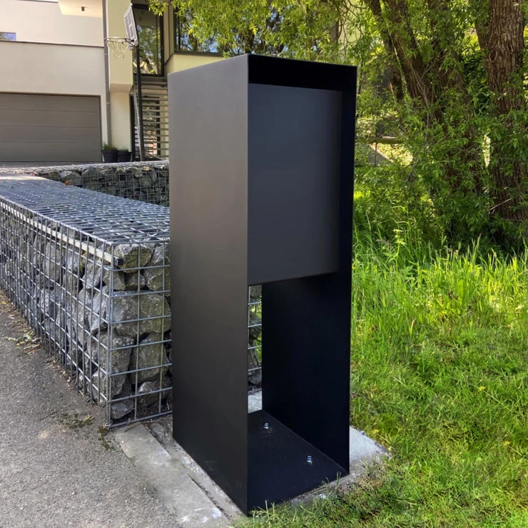 Postkasse Leafsby Sort 30x40x100 cm