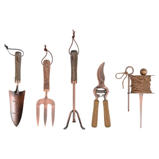 Trädgårdsredskapsset med Spade, Krattaffel, Trädgårdskultivator, Sekatör & Radsmarkerare <strong>Coreline</strong>  Koppar
