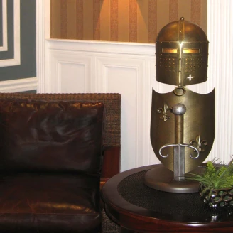 Elstead Bordslampa <strong>Crusader</strong>  Brons