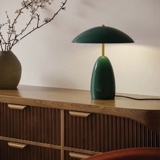 Alora Mood Bordslampa M <strong>Poppy</strong>  Tallgrön