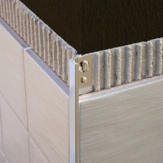 Kakellist i Blank Aluminium <strong>L-Profil</strong> , 18mm x 2.5m