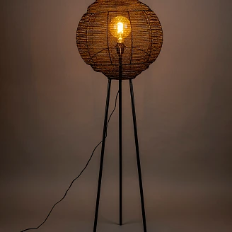 Dutchbone Golvlampa <strong>Meezan</strong>  Svart