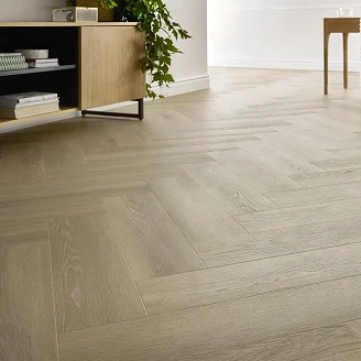 Arbiton Vinylgolv <strong>Amaron Herringbone</strong>  Deventer Oak-Trästruktur 14.8x59 cm