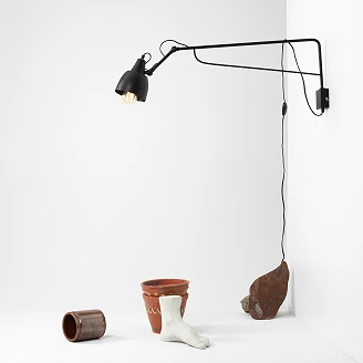 Vägglampa <strong>Halla</strong>  Svart L