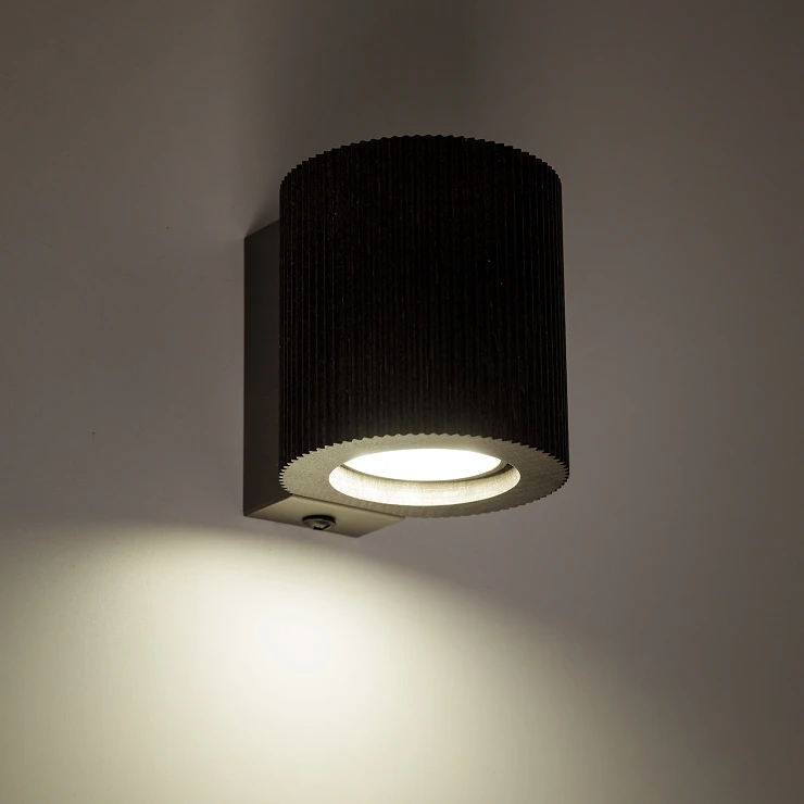 Spotlight Lio Mörkbrun Matt 10x8.5 cm