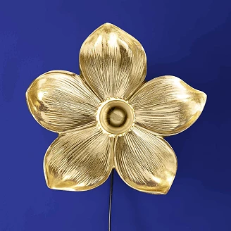 Werner Voss Vägglampa Flower Beta Guld